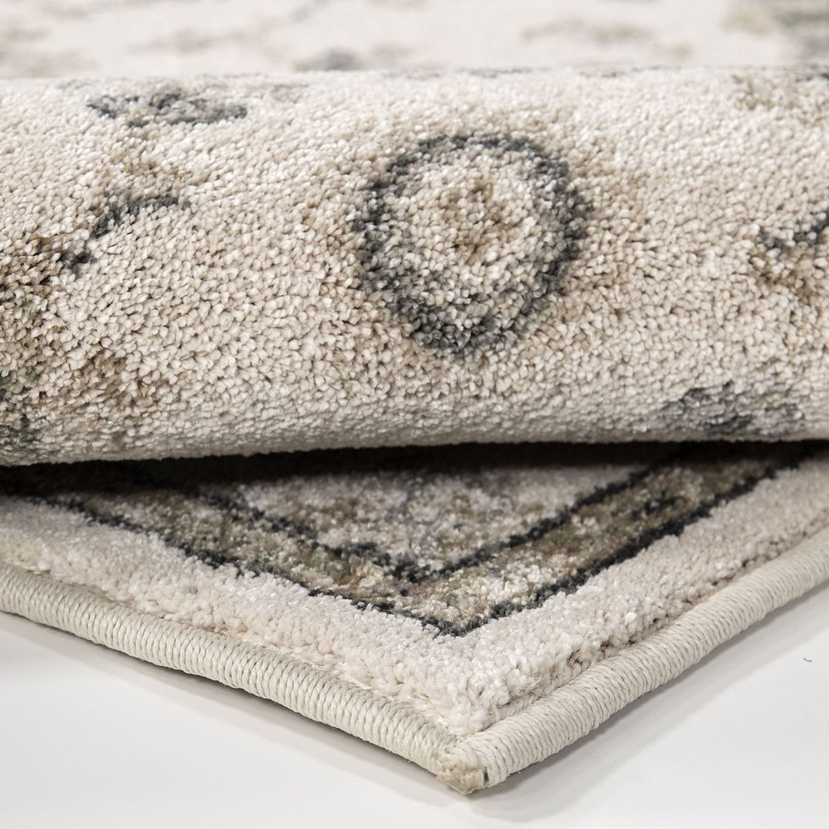 Riverstone - Manor Sarouk Area Rug