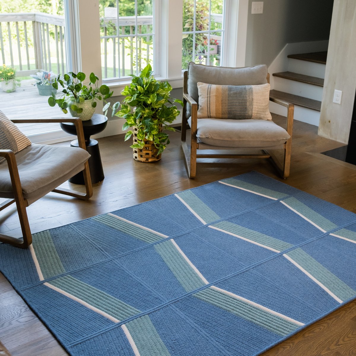 Sapphire Area Rug