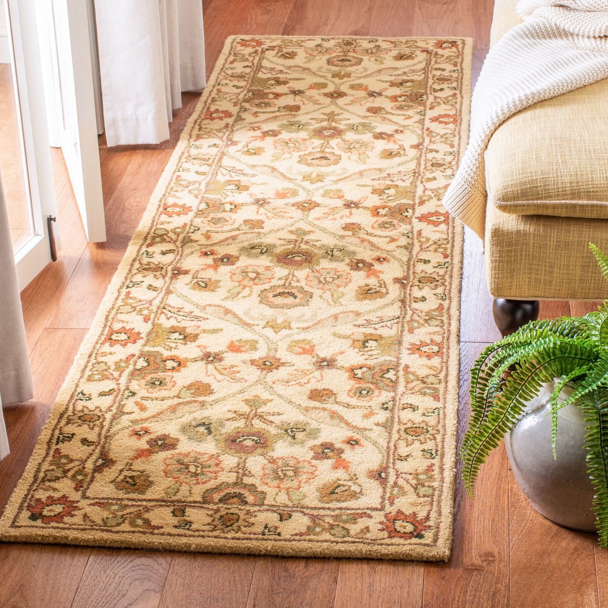 Antiquity AT-51 Area Rug