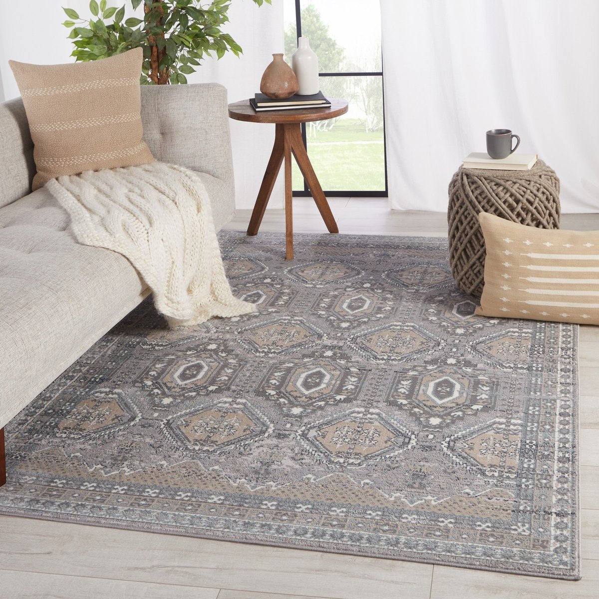 Sarzana Cabazon Area Rug