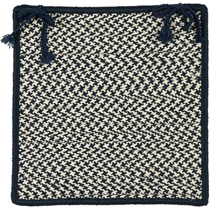 Outdoor Houndstooth Area Rug