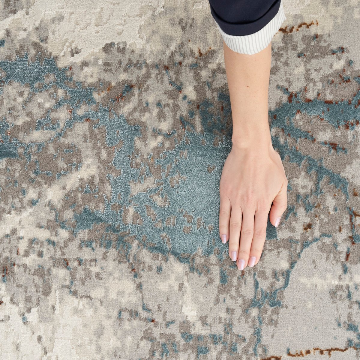 Desire - DSR-04 Area Rug``