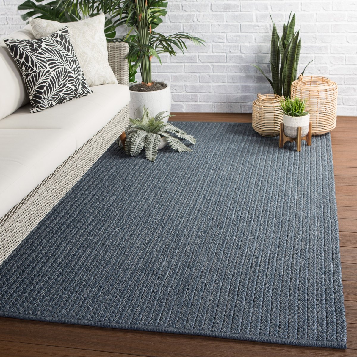 Nirvana Premium - Iver Area Rug