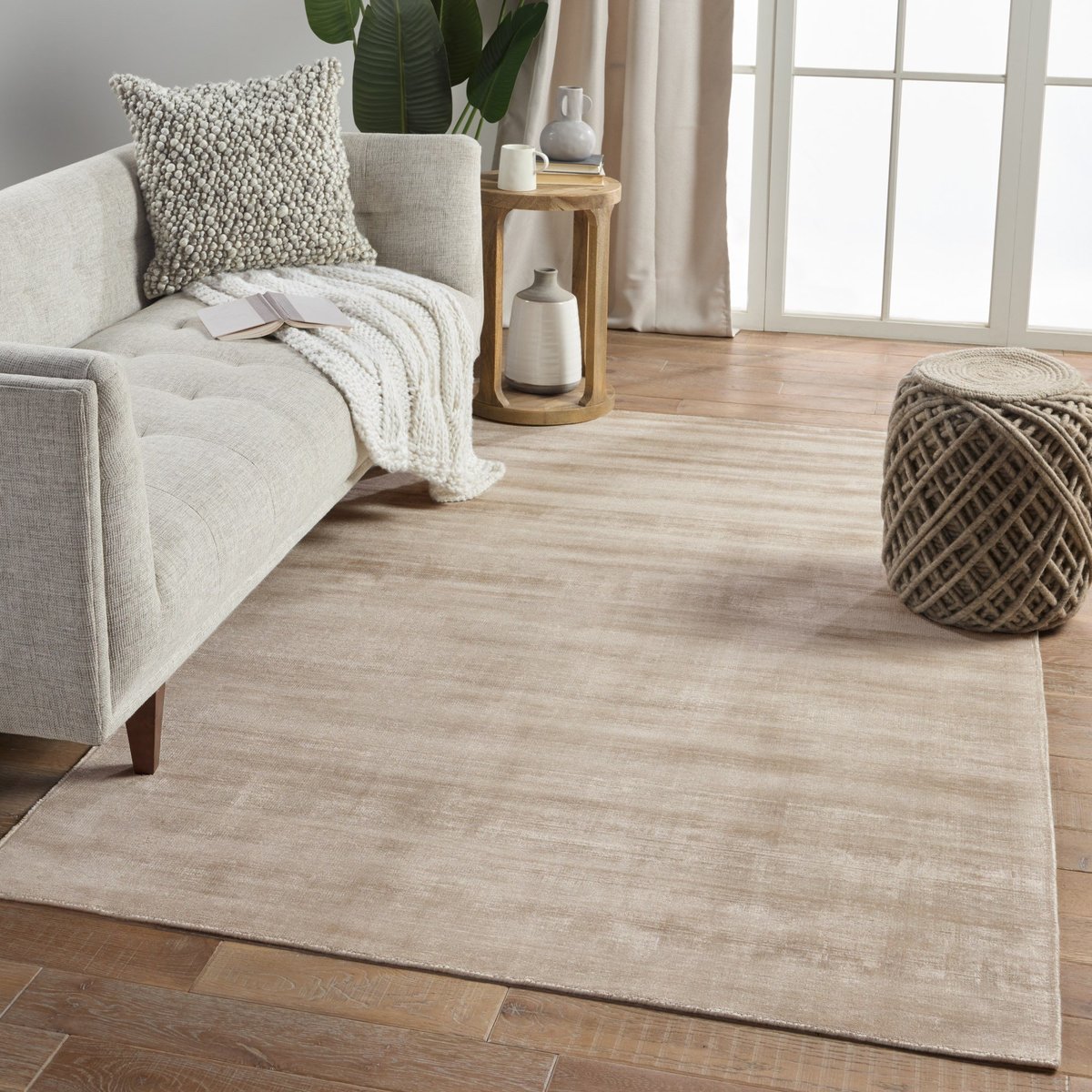 Yasmin - Hand Loomed Area Rug